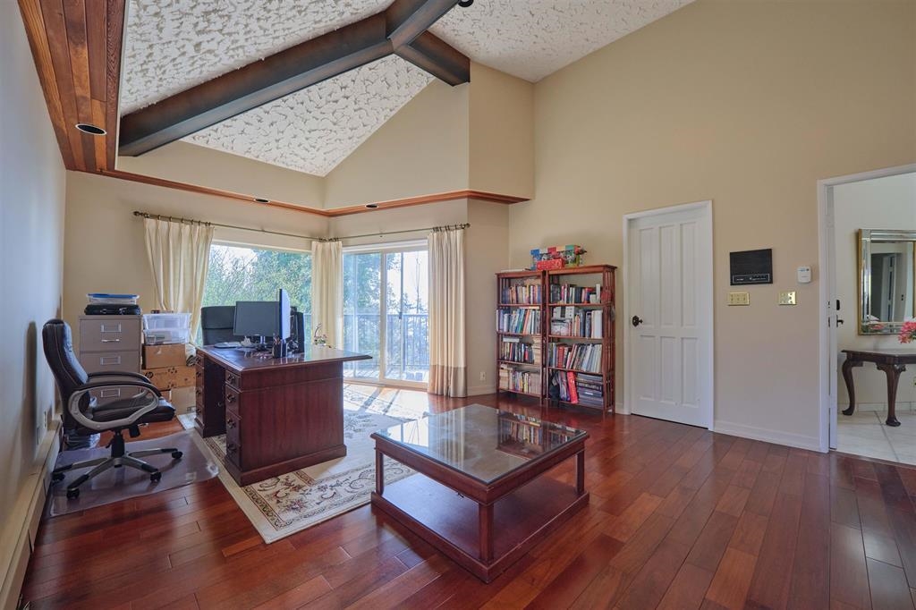 Basement Recreation Room Photo of 13026 13 Avenue, Surrey, BC