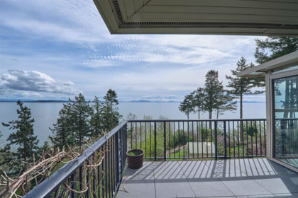 Aerial View of 13026 13 Avenue, Surrey, BC
