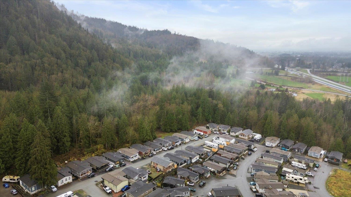 Bedroom 2 Photo of 92 53480 Bridal Falls Road, Rosedale, BC