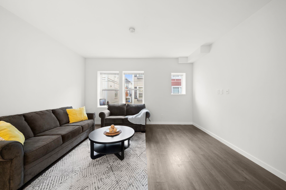 Breakfast Nook Photo of 66 32633 Simon Avenue, Abbotsford, BC