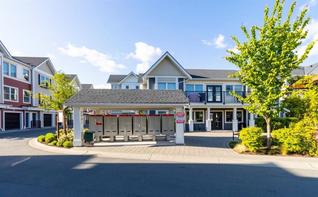 Neighborhood Park Photo Near 66 32633 Simon Avenue, Abbotsford, BC