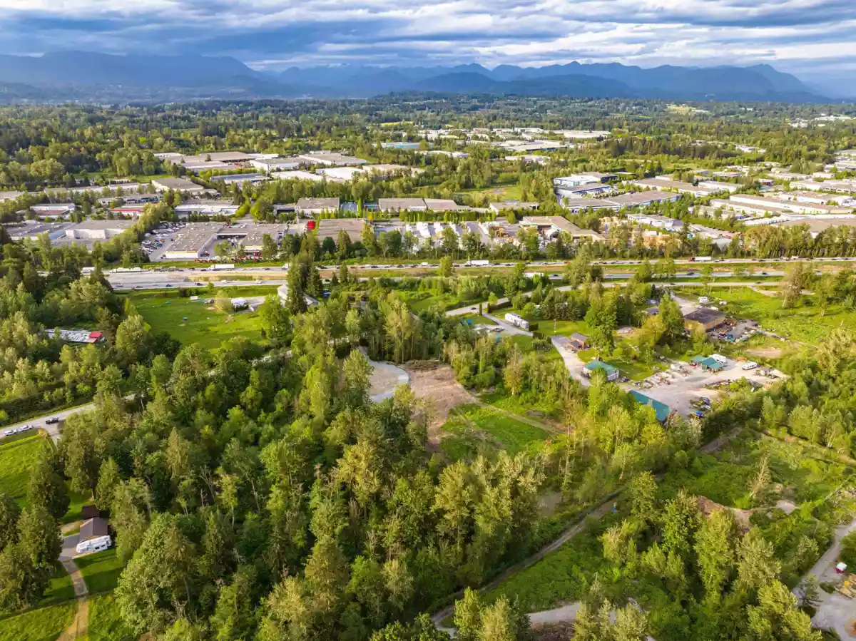 Garden / Landscaping Photo of 26714 52 Avenue, Langley, BC