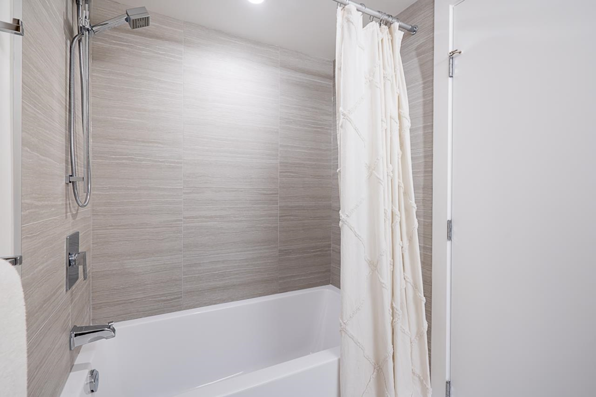 Entry Foyer Photo of 711 5788 Gilbert Road, Richmond, BC