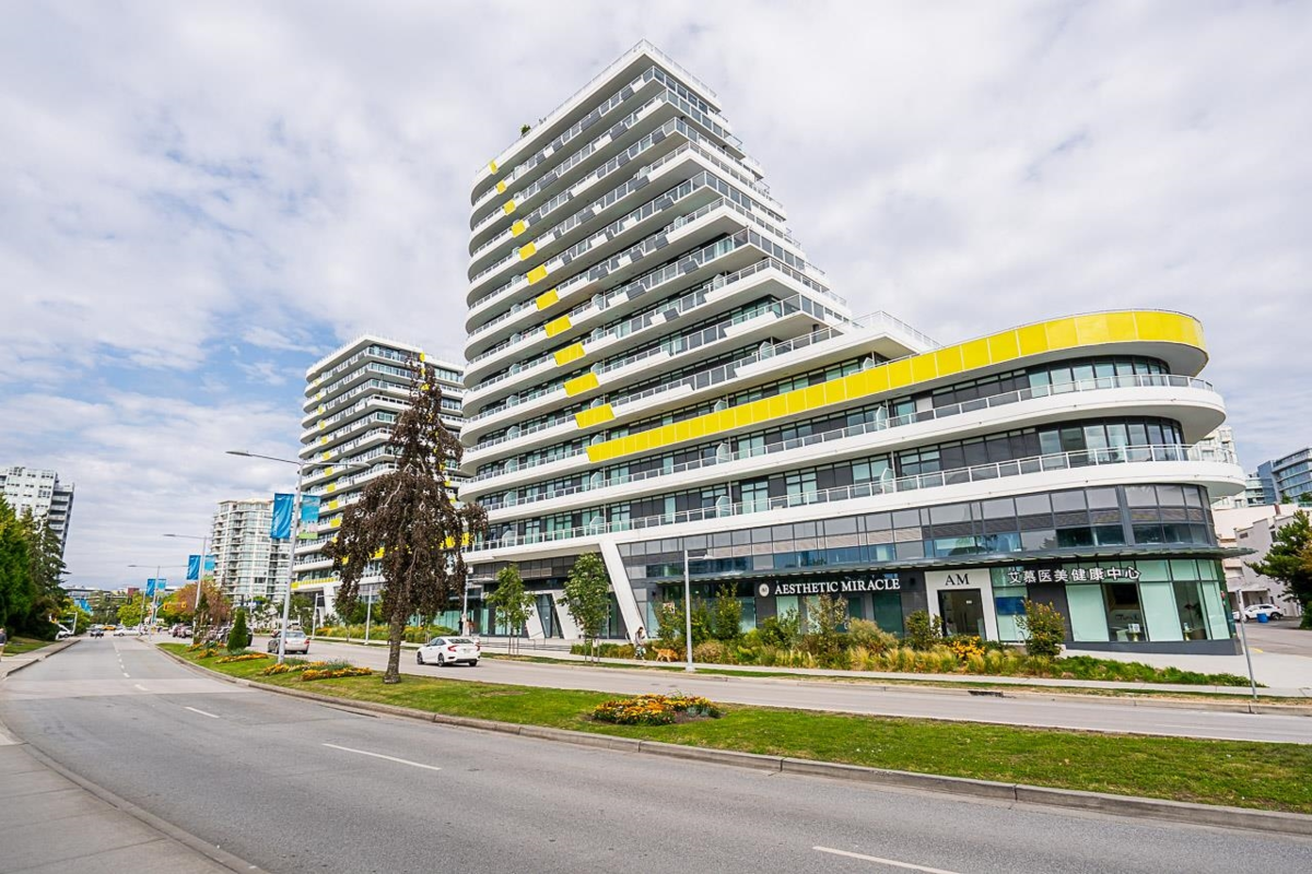 Garden / Landscaping Photo of 711 5788 Gilbert Road, Richmond, BC