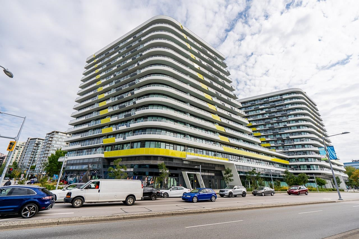 Hot Tub / Spa Photo of 711 5788 Gilbert Road, Richmond, BC