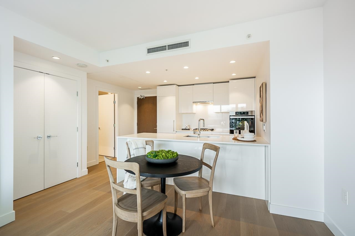 Kitchen Island Photo of 711 5788 Gilbert Road, Richmond, BC