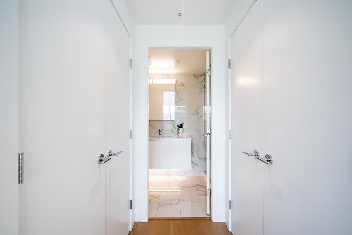 Powder Room Photo of 711 5788 Gilbert Road, Richmond, BC