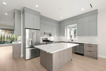 3 4558 Portland Street, Burnaby, BC