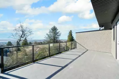 3 4558 Portland Street, Burnaby, BC, Burnaby — 4 bed half duplex for sale