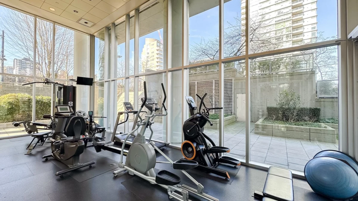 Basement Recreation Room Photo of 1004 1710 Bayshore Drive, Vancouver, BC