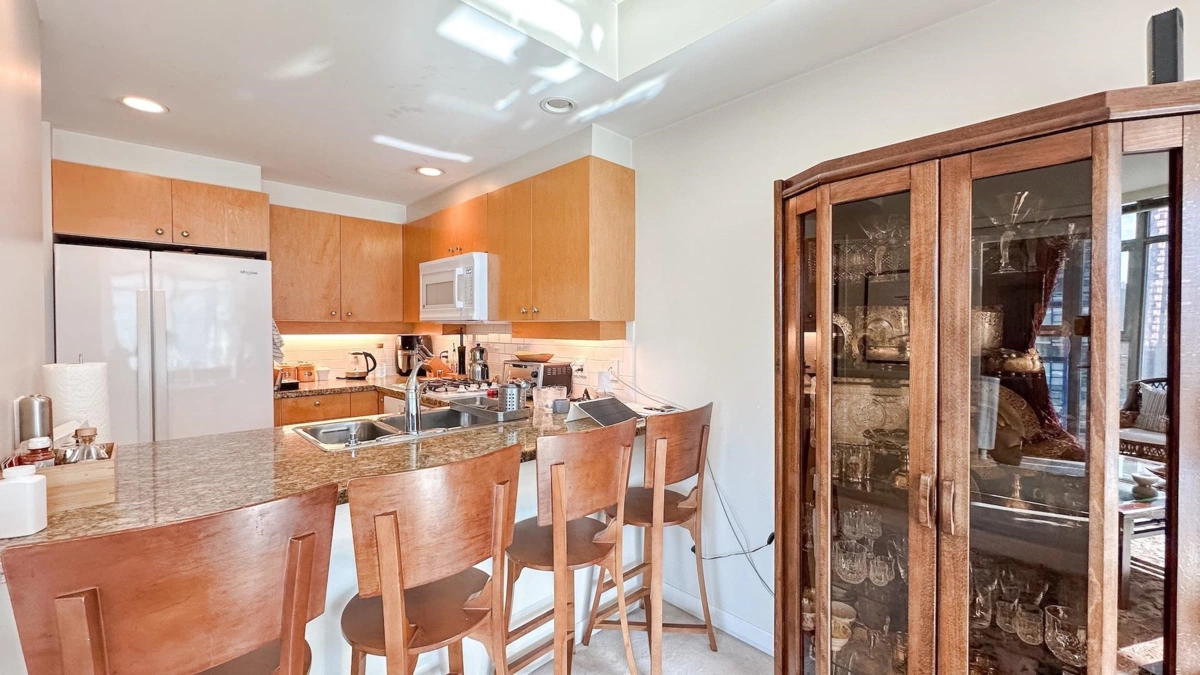 Breakfast Nook Photo of 1004 1710 Bayshore Drive, Vancouver, BC