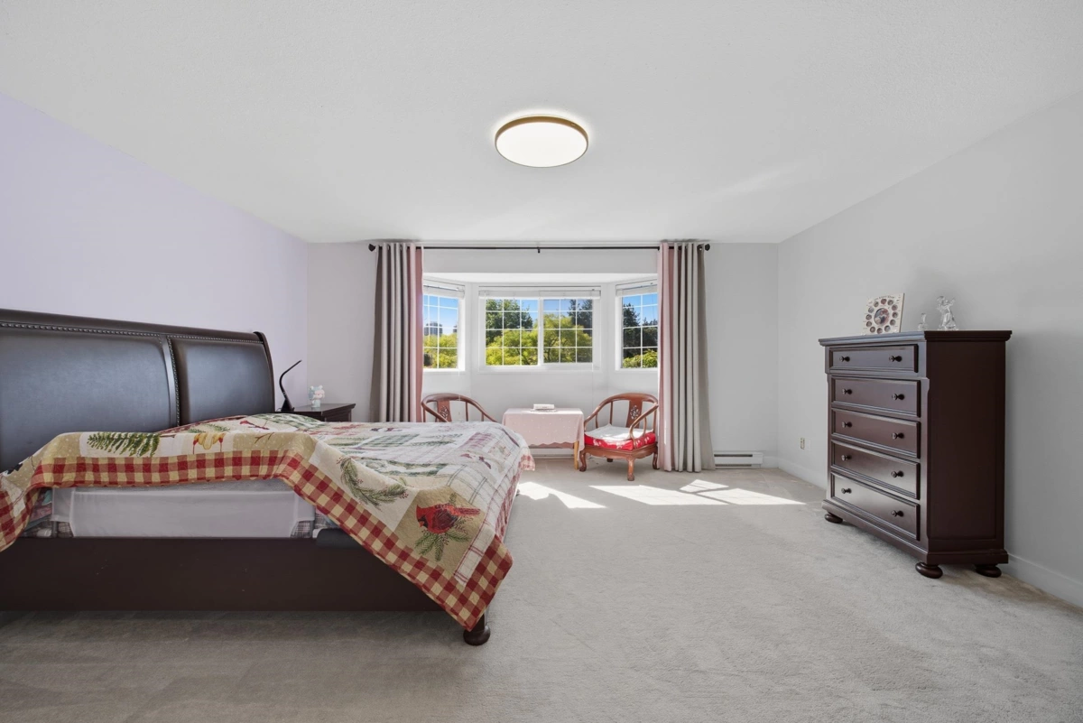 Guest Bathroom Photo of 118 15121 19 Avenue, Surrey, BC