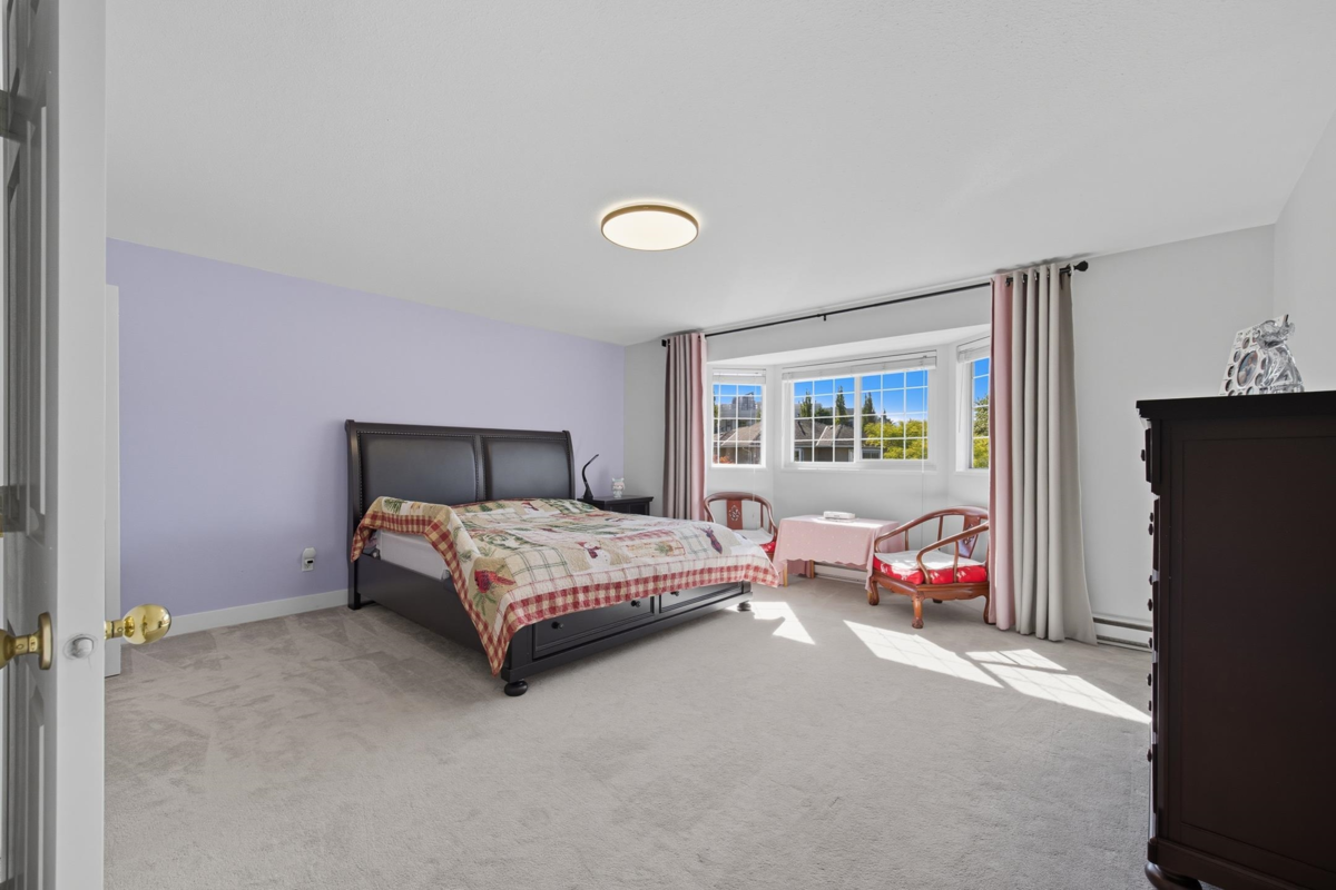 Powder Room Photo of 118 15121 19 Avenue, Surrey, BC