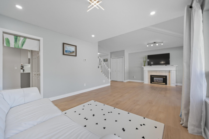 Breakfast Nook Photo of 118 15121 19 Avenue, Surrey, BC
