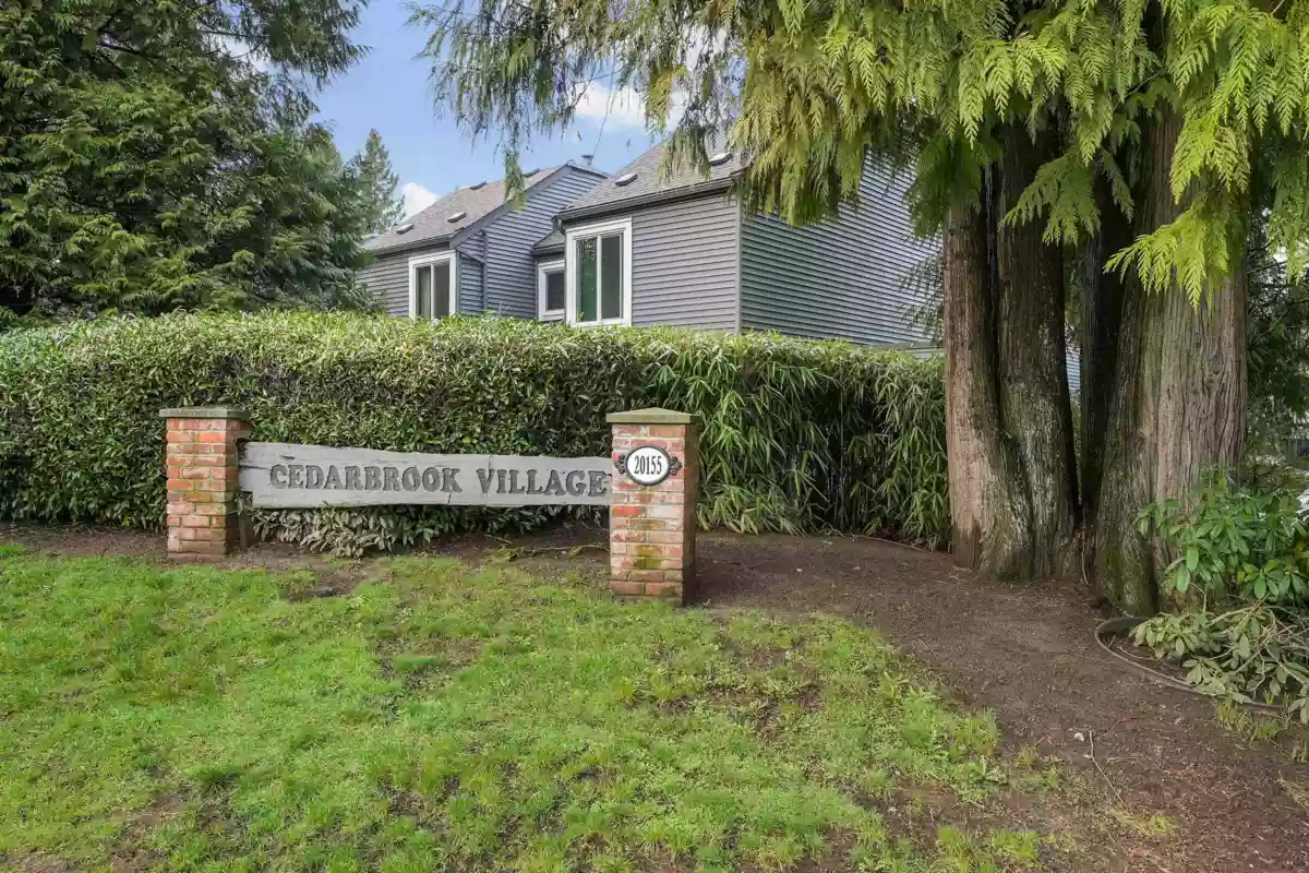 Entry Foyer Photo of 13 20155 50 Avenue, Langley, BC