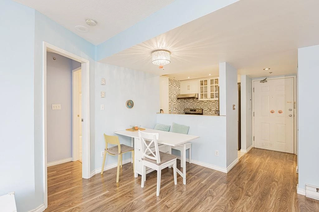 Family Room Photo of 1702 811 Helmcken Street, Vancouver, BC