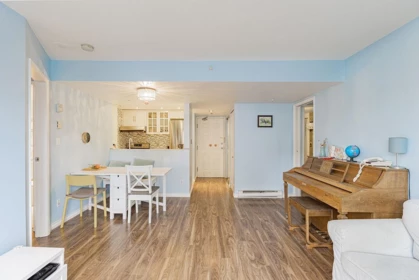 1702 811 Helmcken Street, Vancouver, BC, Vancouver — Apartment/Condo for sale