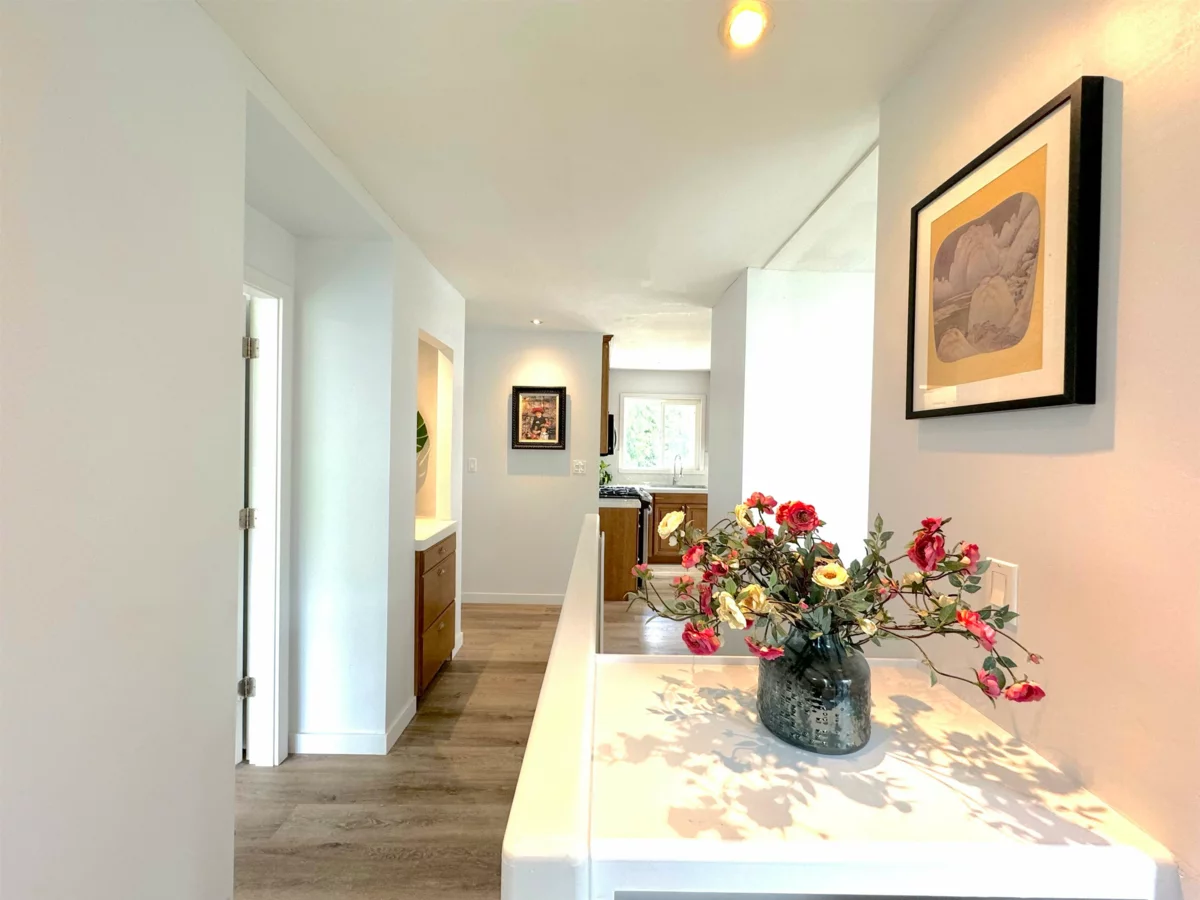 Dining Area Photo of 1126 Kings Avenue, West Vancouver, BC