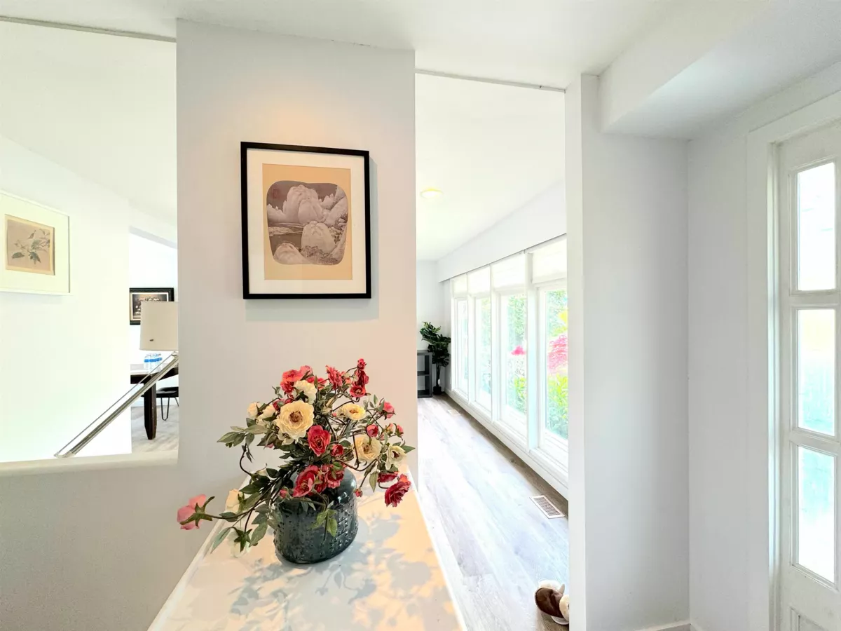 Family Room Photo of 1126 Kings Avenue, West Vancouver, BC