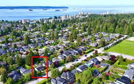 Aerial View of 1126 Kings Avenue, West Vancouver, BC
