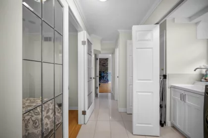 Guest Bathroom Photo of 5440 Warbler Avenue, Richmond, BC