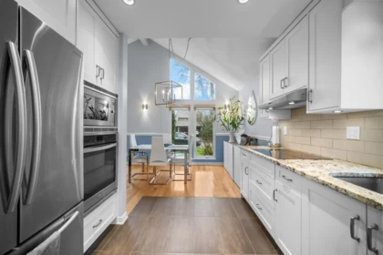 Hot Tub / Spa Photo of 5440 Warbler Avenue, Richmond, BC