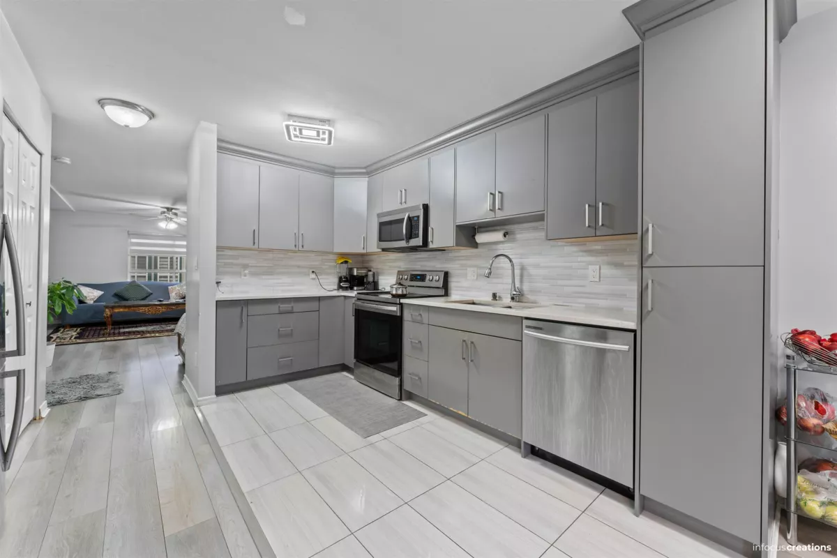 Family Room Photo of 9 12730 66 Avenue, Surrey, BC