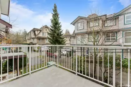 Powder Room Photo of 9 12730 66 Avenue, Surrey, BC