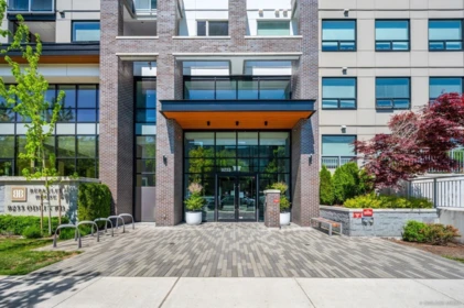 220 9233 Odlin Road, Richmond, BC, Richmond — Apartment/Condo for sale