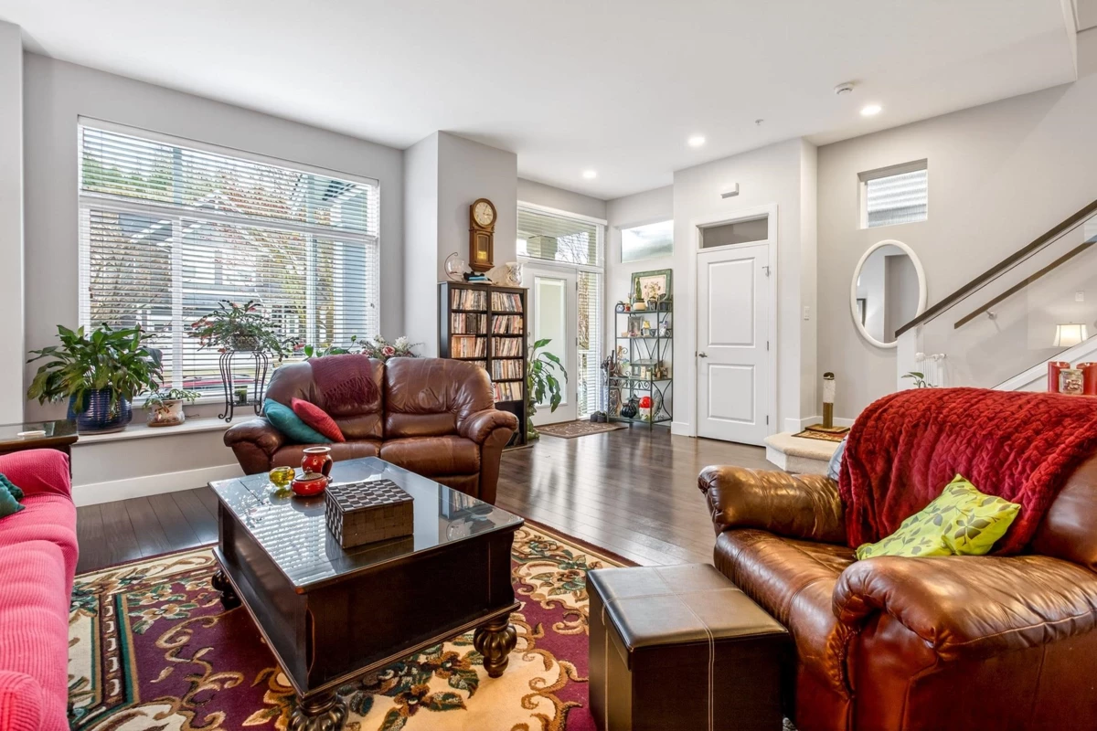Dining Area Photo of 10473 Robertson Street, Maple Ridge, BC