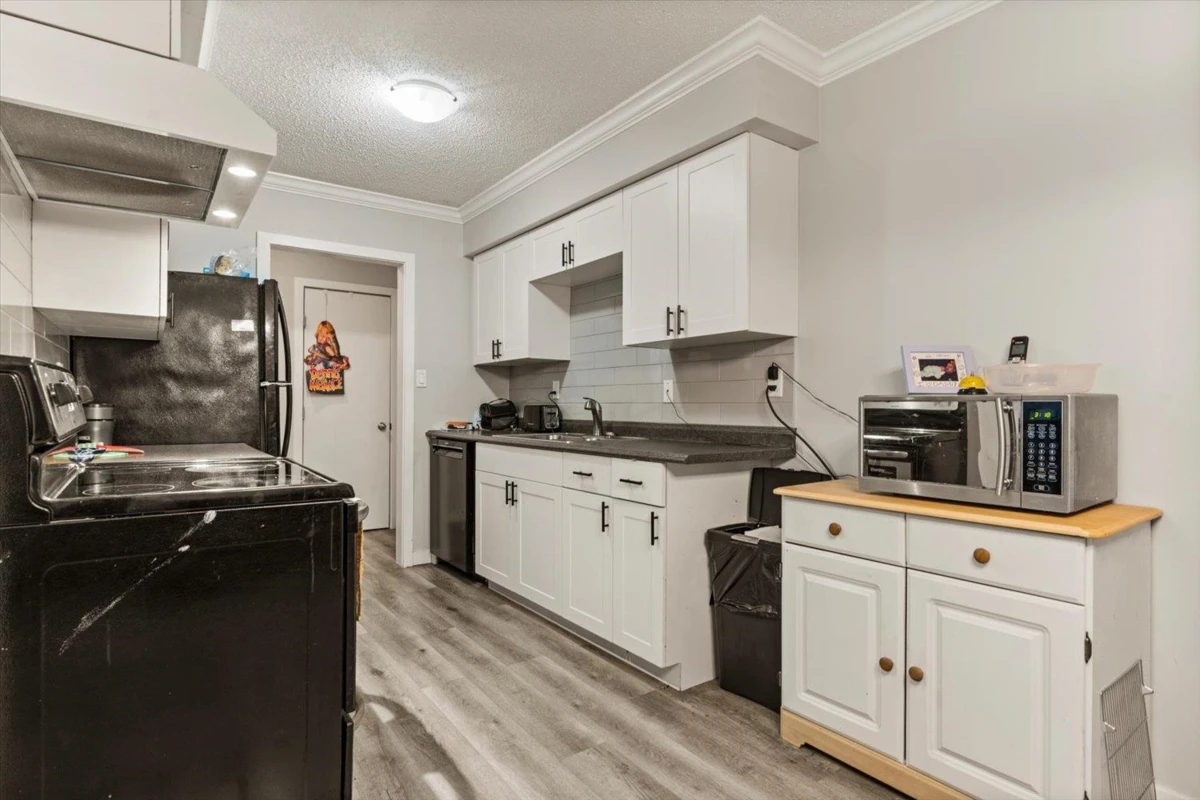Living Room Photo of 209 45598 Mcintosh Drive, Chilliwack, BC