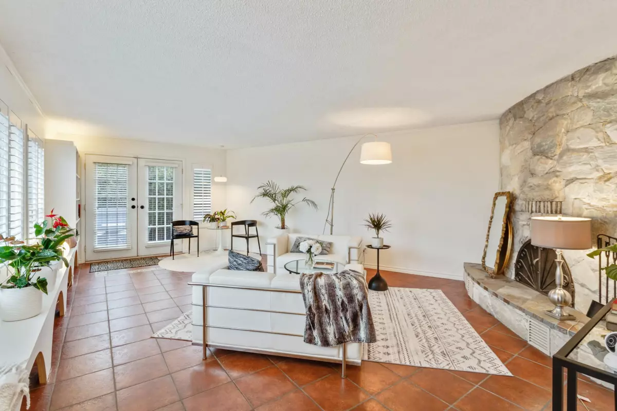 Family Room Photo of 7362 Laburnum Street, Vancouver, BC
