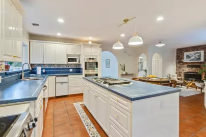 Breakfast Nook Photo of 7362 Laburnum Street, Vancouver, BC
