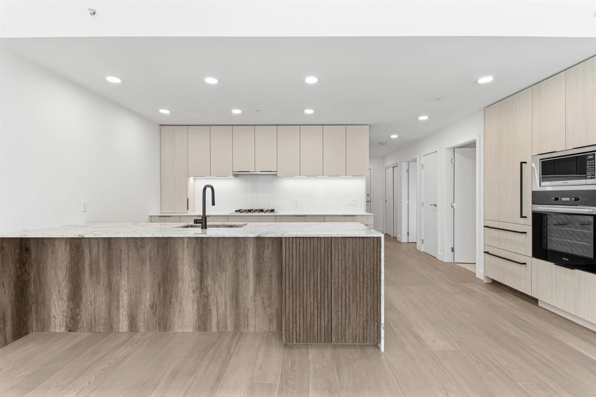 Living Room Photo of 204 3590 W 39th Avenue, Vancouver, BC