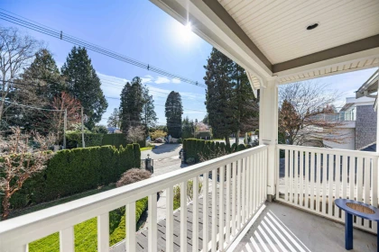 Outdoor Deck Photo of 13785 Marine Drive, White Rock, BC