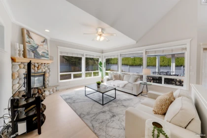16330 Lincoln Woods Court, Surrey, BC, Surrey — Single Family Residence for sale