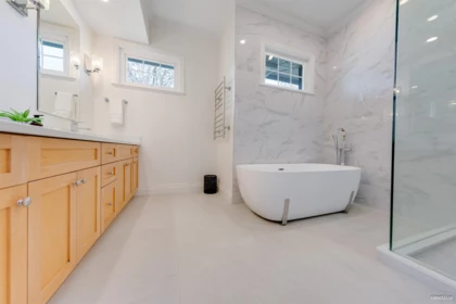 Hallway Photo of 16330 Lincoln Woods Court, Surrey, BC