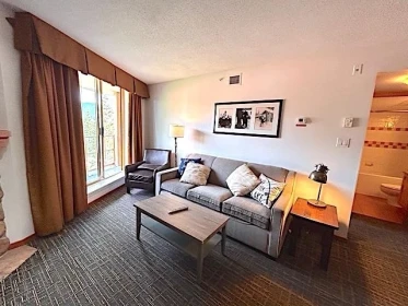 633 4315 Northlands Boulevard, Whistler, BC, Whistler — Apartment/Condo for sale