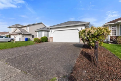 7534 Garnet Drive, Chilliwack, BC, Chilliwack — Single Family Residence for sale