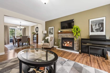 Breakfast Nook Photo of 295 Forrest Crescent, Hope, BC