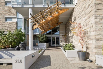 Staircase Photo of 406 210 W 13 Street, North Vancouver, BC