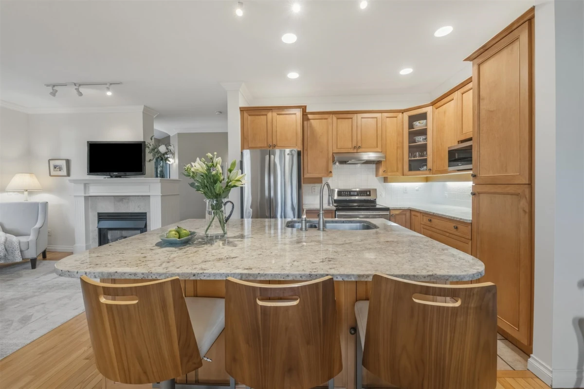 Living Room Photo of 49 15055 20 Avenue, Surrey, BC