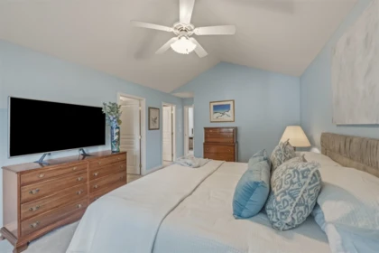 Primary Bedroom Photo of 49 15055 20 Avenue, Surrey, BC
