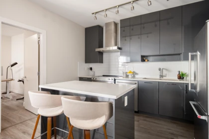 303 1768 Gilmore Avenue, Burnaby, BC, Burnaby — Apartment/Condo for sale