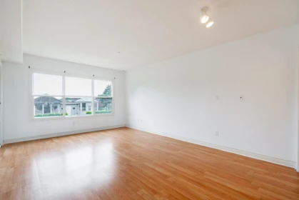 Basement Recreation Room Photo of 102 1725 128 Street, Surrey, BC