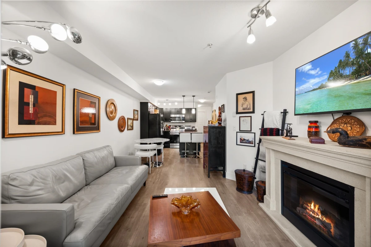 Dining Area Photo of 116 30525 Cardinal Avenue, Abbotsford, BC
