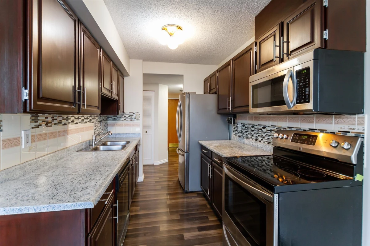 Dining Area Photo of 1401 7235 Salisbury Avenue, Burnaby, BC