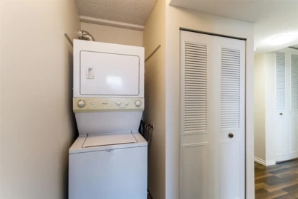 Hallway Photo of 1401 7235 Salisbury Avenue, Burnaby, BC