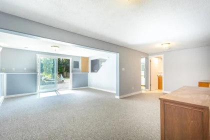 Entry Foyer Photo of 8099 Northwood Road, Halfmoon Bay, BC
