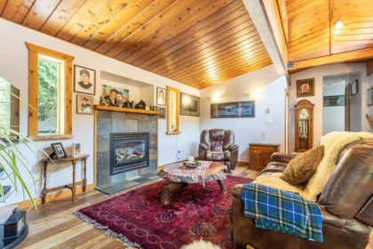 Kitchen Photo of 8099 Northwood Road, Halfmoon Bay, BC